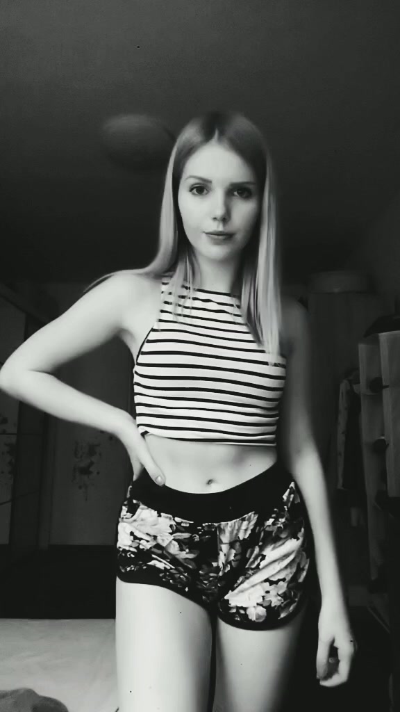 @Natálie Linhartová