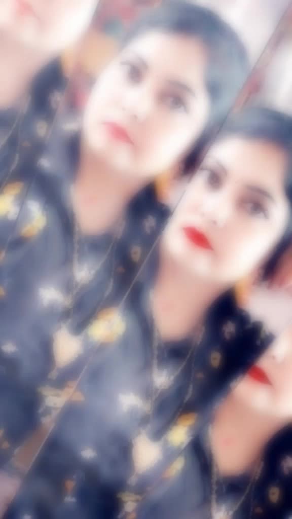@Reenaroy(😘😘😘😘)