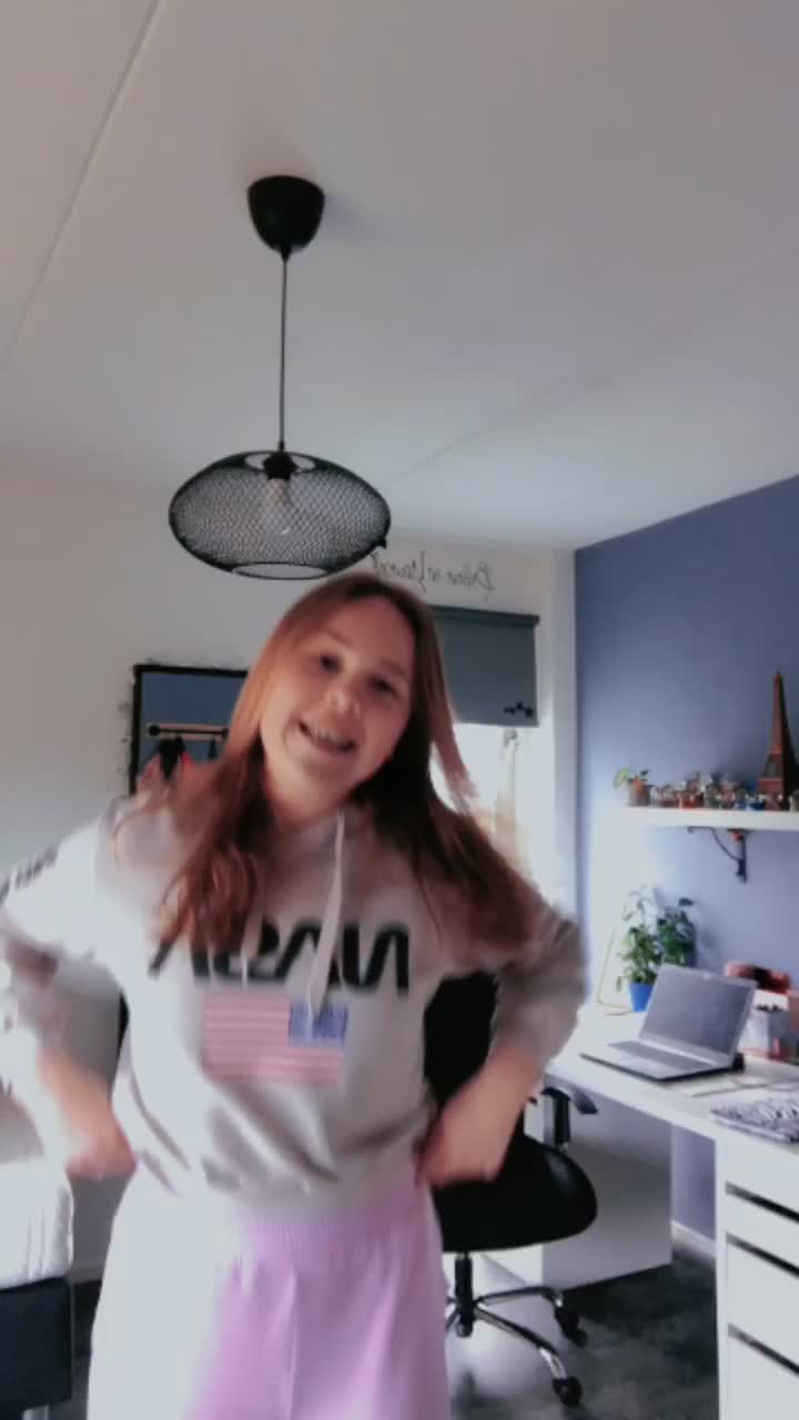 @Iris