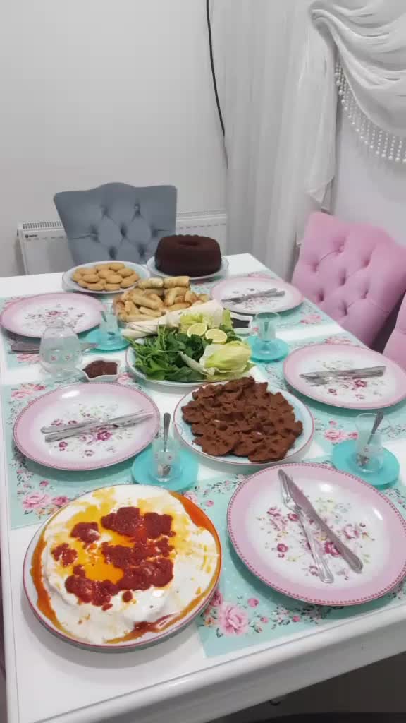 @H&uuml;meyra Uğur