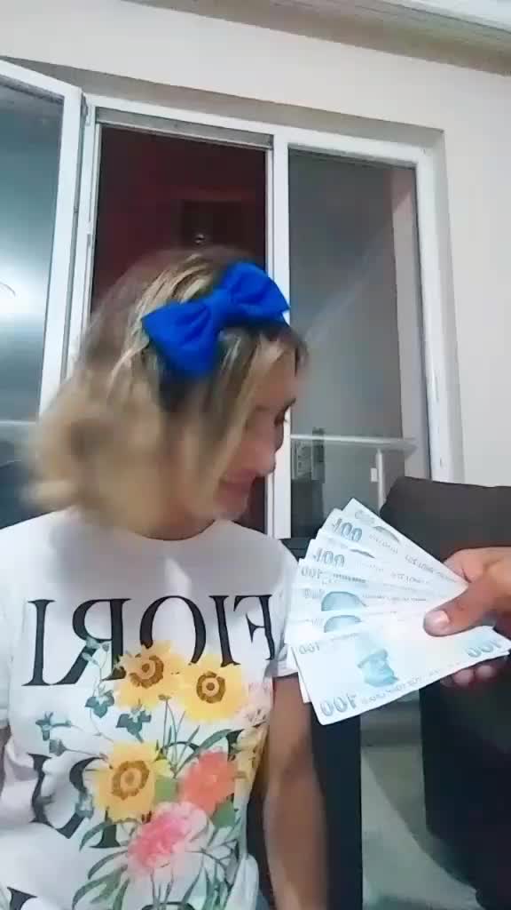 @esenia