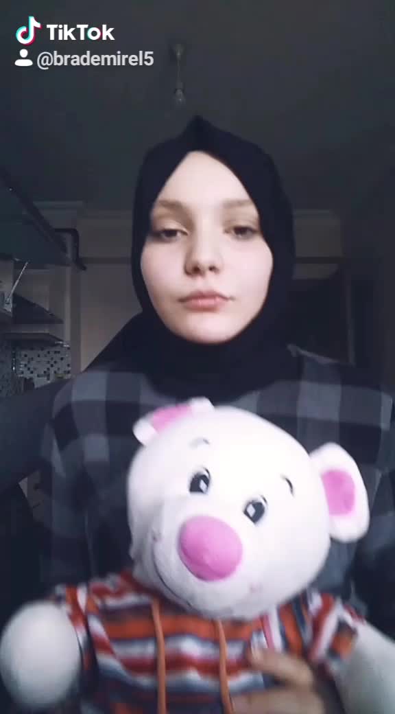 @B&uuml;şra Demirel
