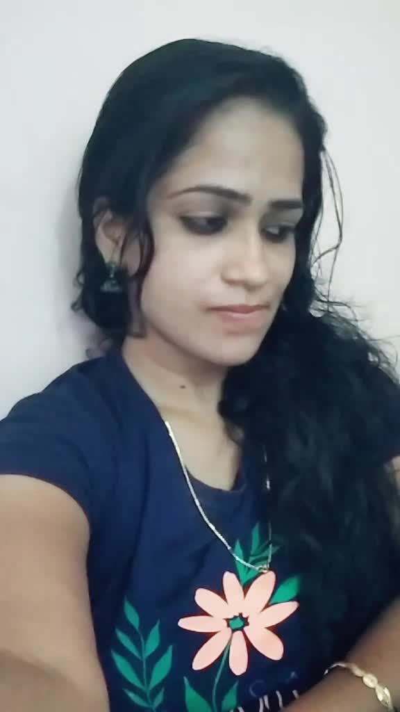@kaviya885