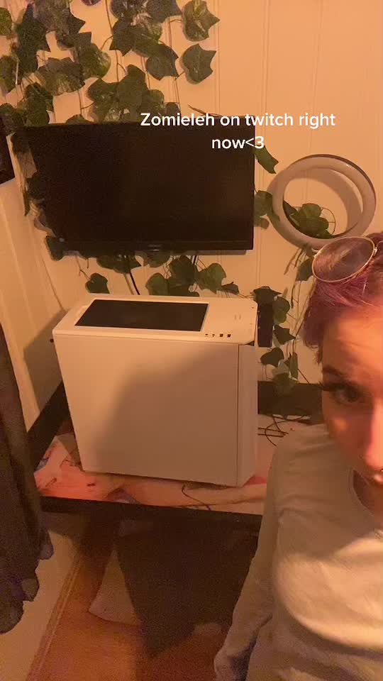@Zomieleh