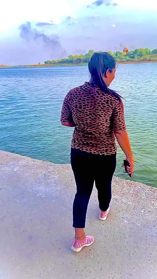 @🧿Anjali Rv 🧿