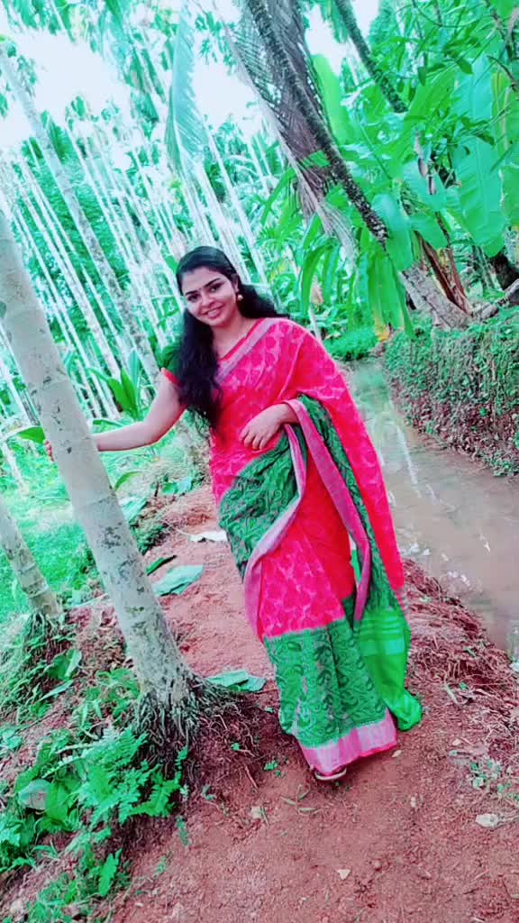 @Thumbi ponnu😘😘
