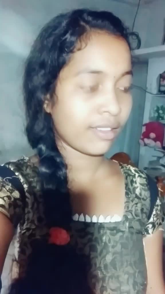 @Rowdy girl sweety😎