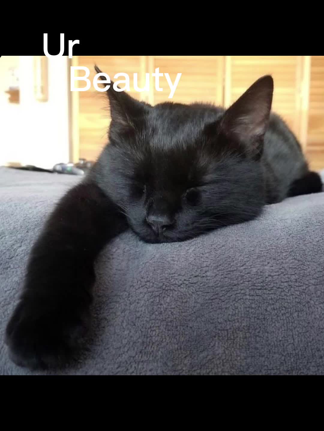 @<3