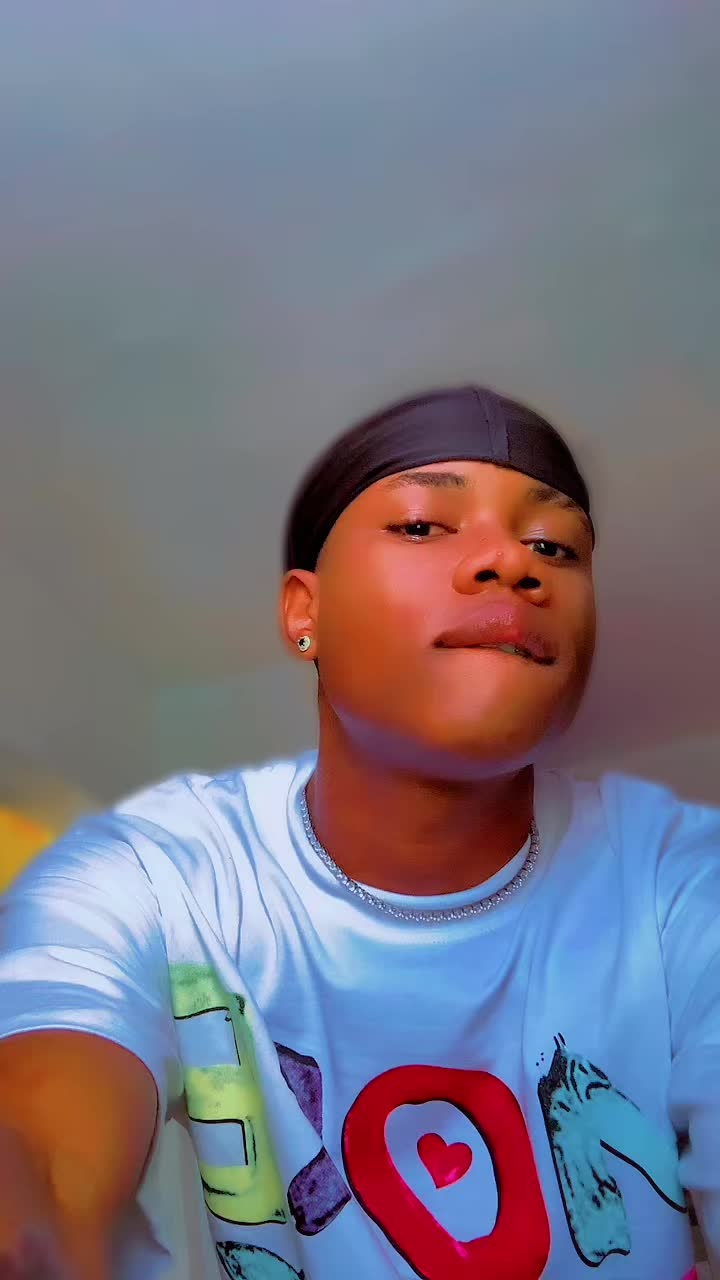 @𝕋𝕣𝕒𝕡 𝕤𝕥𝕒𝕣🇭🇹💔🐐
