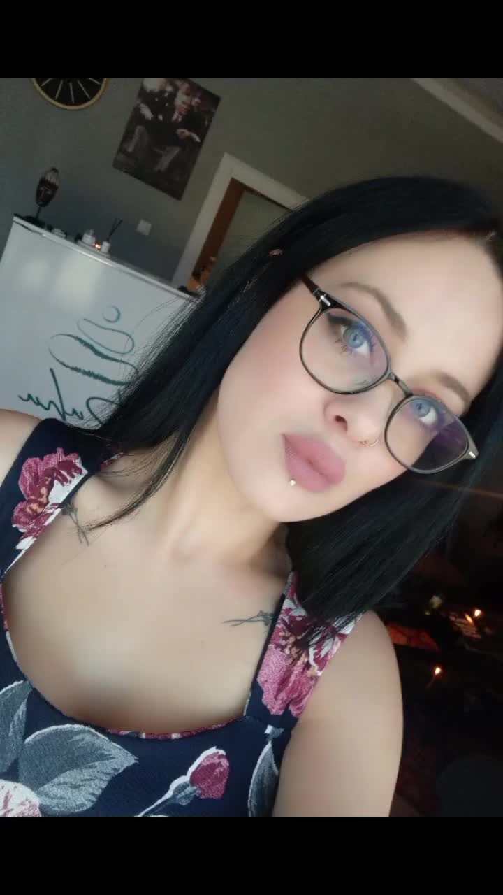@Ana kraliçe 👑🐙