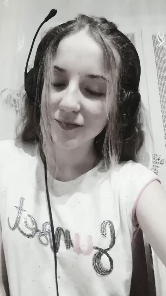 @виктория