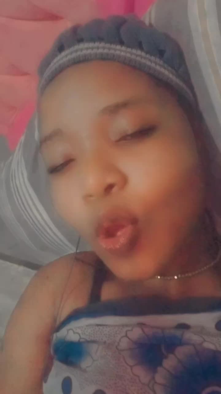 @@mira💘👋