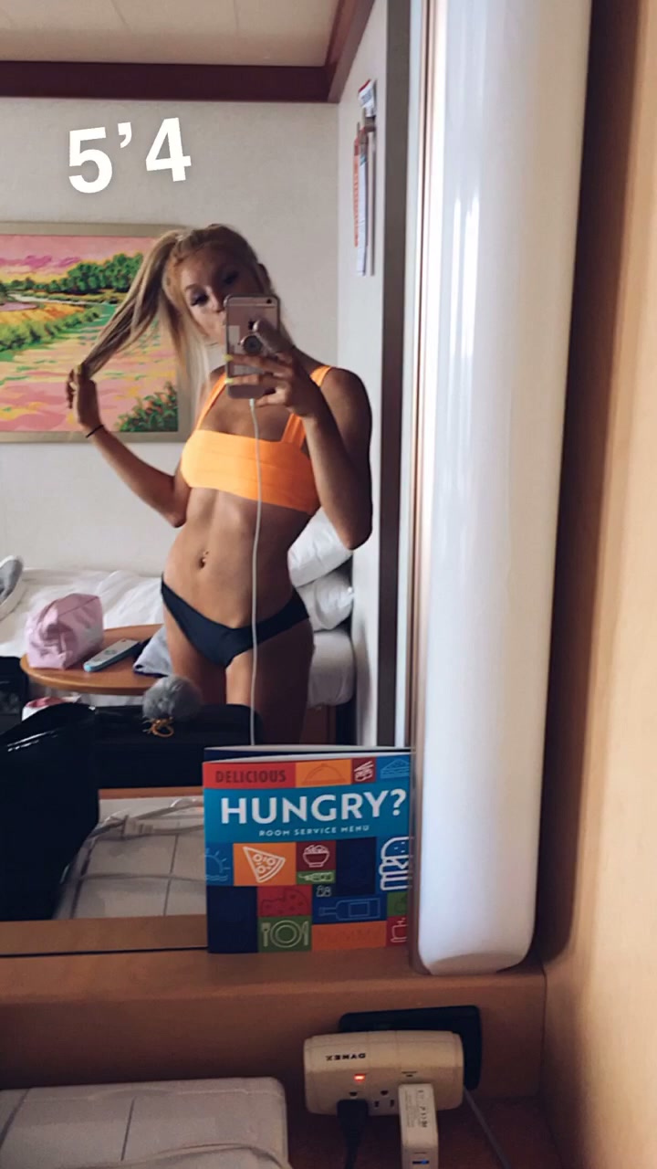 @_hayleaubin