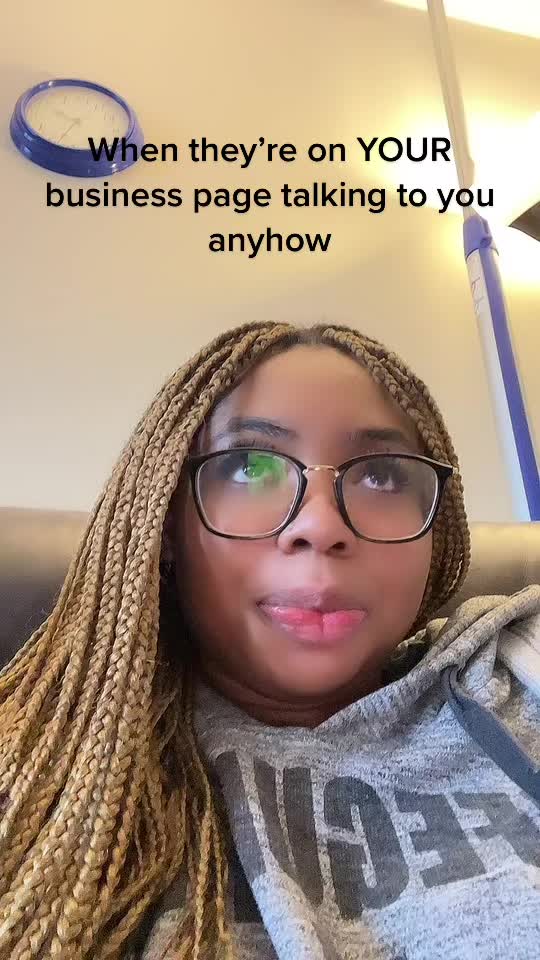 @lashbombbeauty