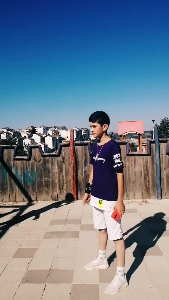 @Azo_can04