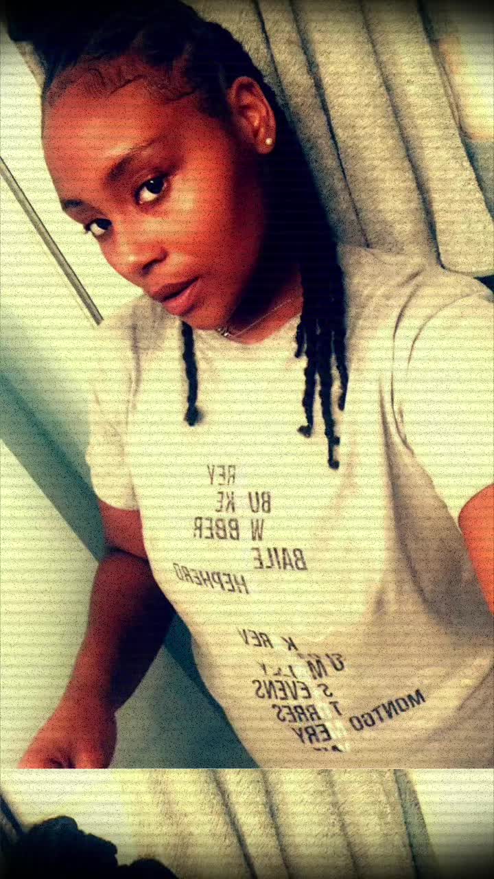 @unapologeticallyt__