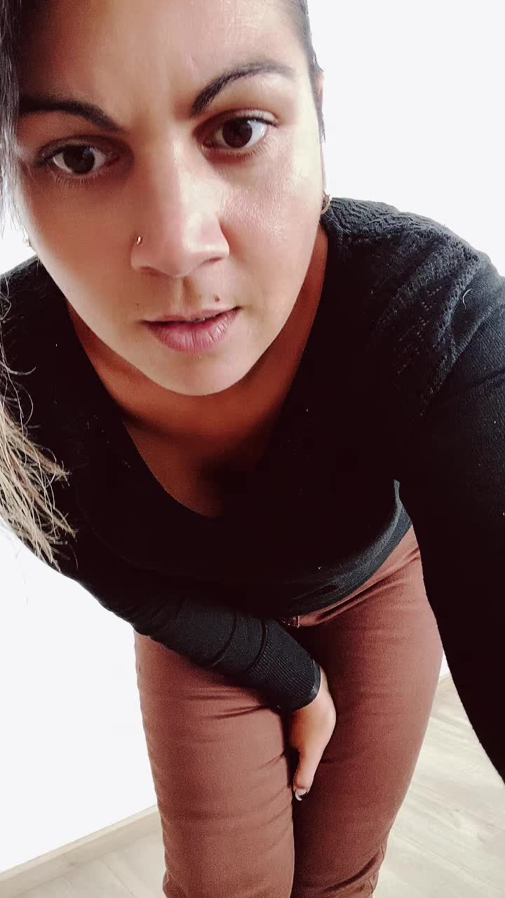 @angeladesailes_badteetee
