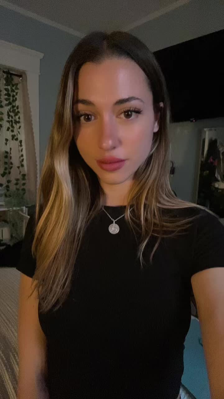 @Arielle Foxx