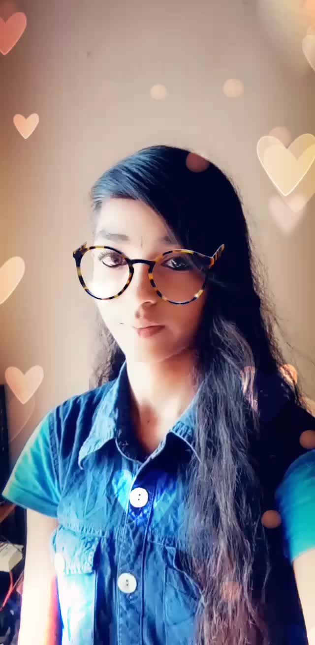 @🐟 mudhiraj 👸 Queen
