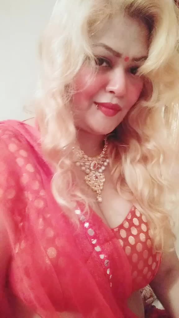 @Desi Queen❤️𝓑𝓜 ❤️