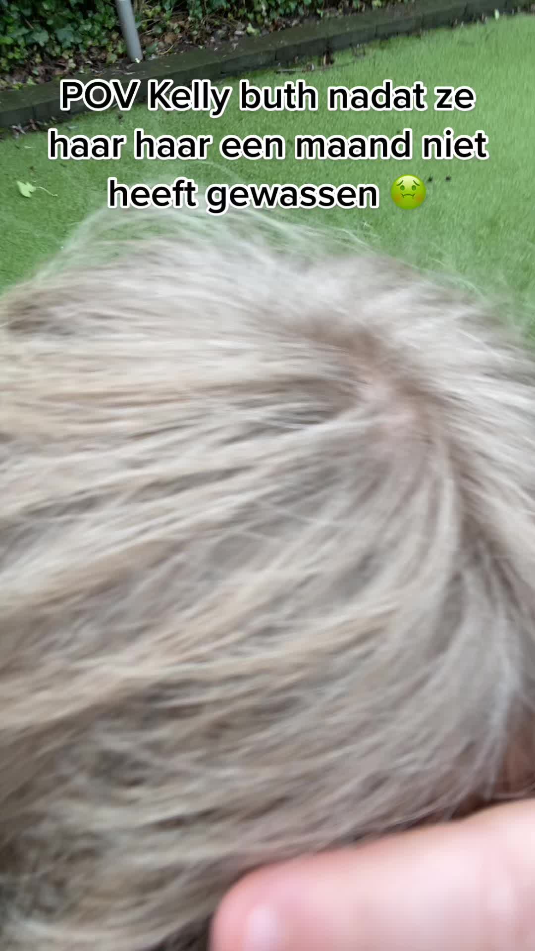 @😉