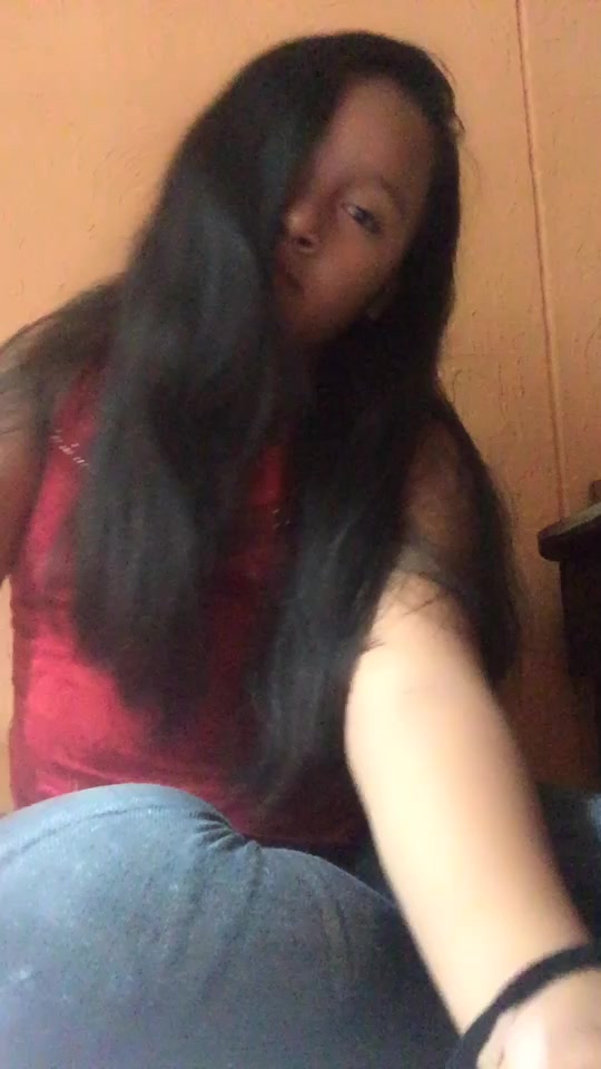 @alelyvasquez