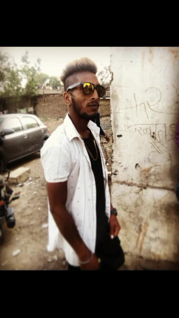 @attitude..A.J.goldan