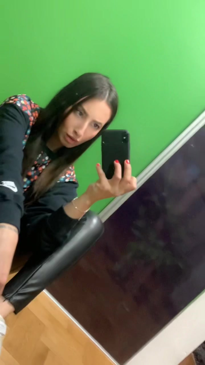 @Zoe Stojanović🍓