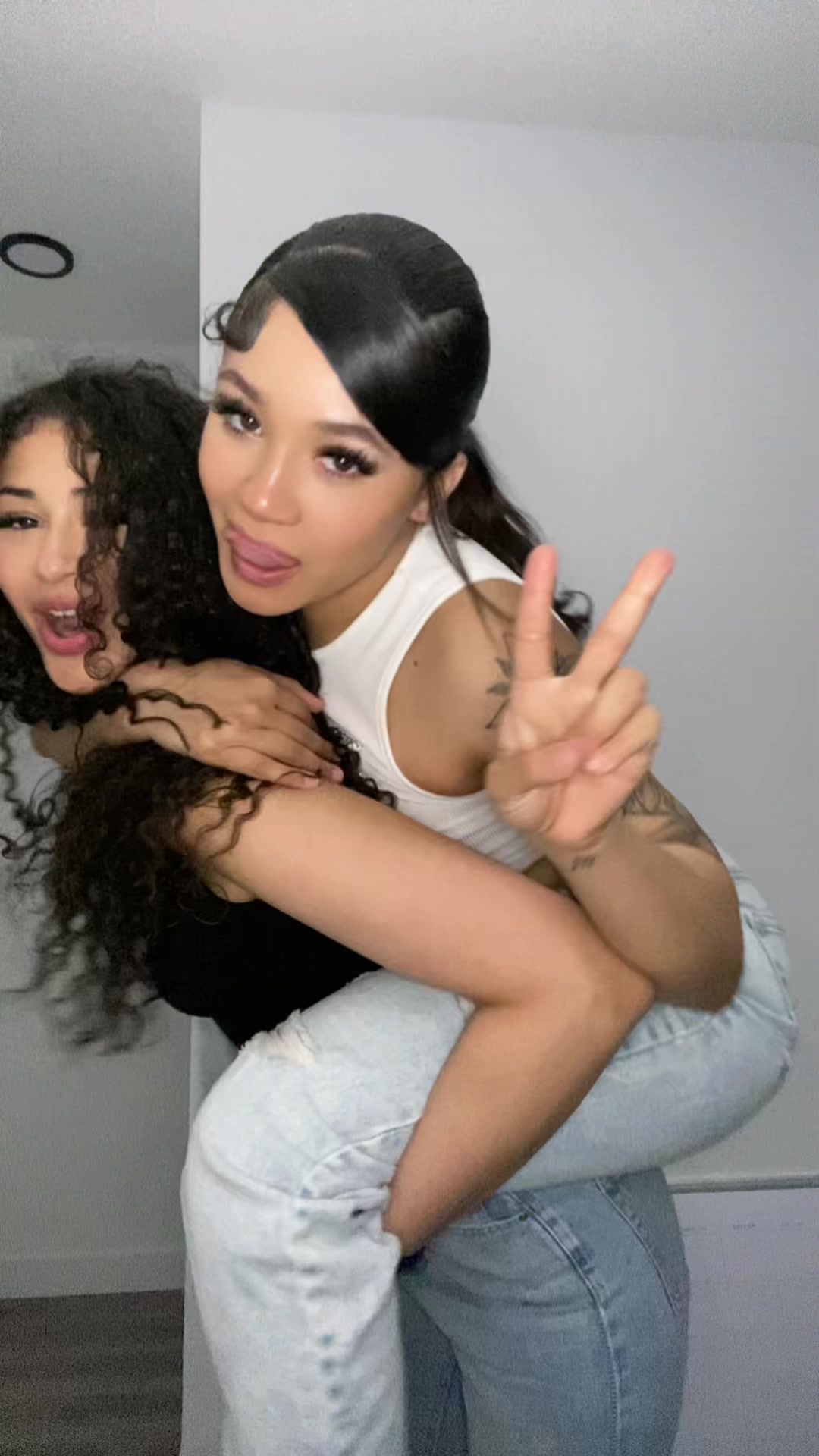 @TheLuckyThirteenOfficial