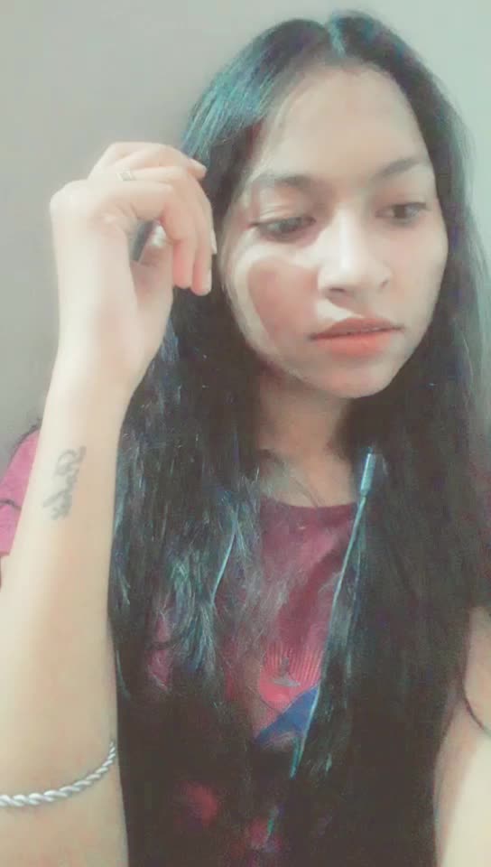 @kdivya_