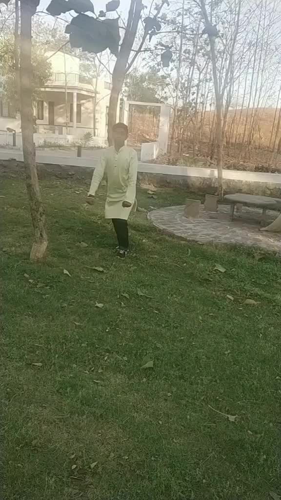 @mr_akshat