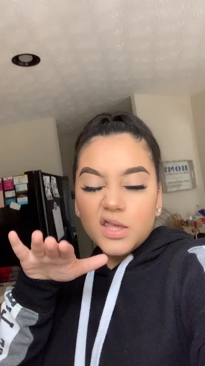 @Sarah Llaverias💸
