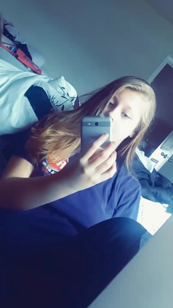 @🌻єmαlєє🌻