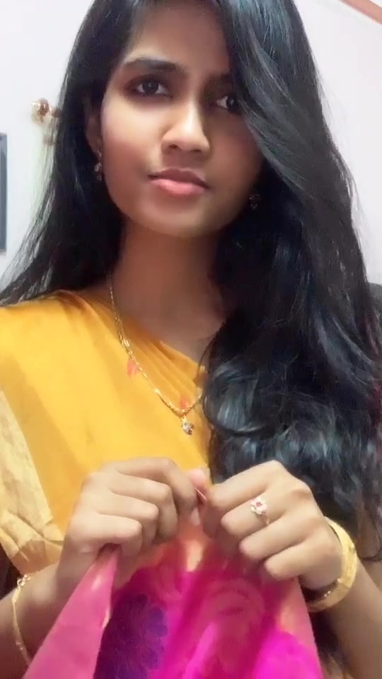 @nivee_jessi