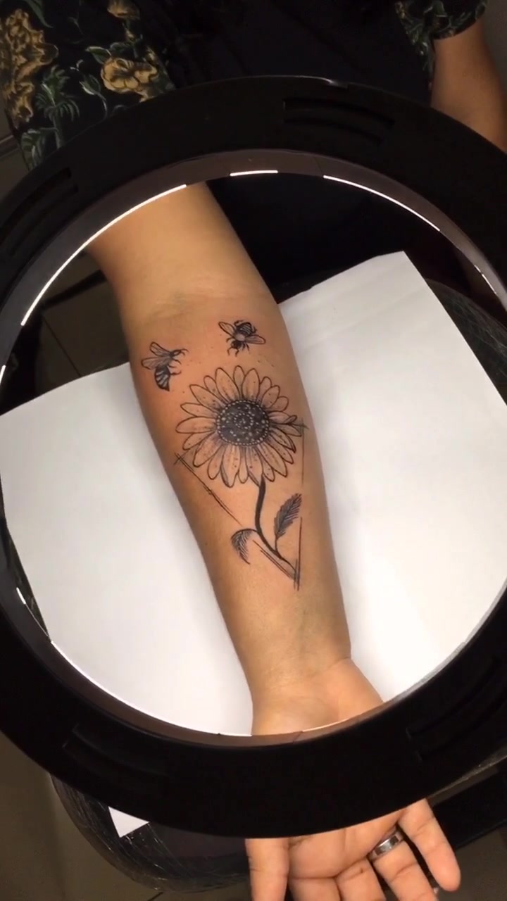 @ellyn.tattoo