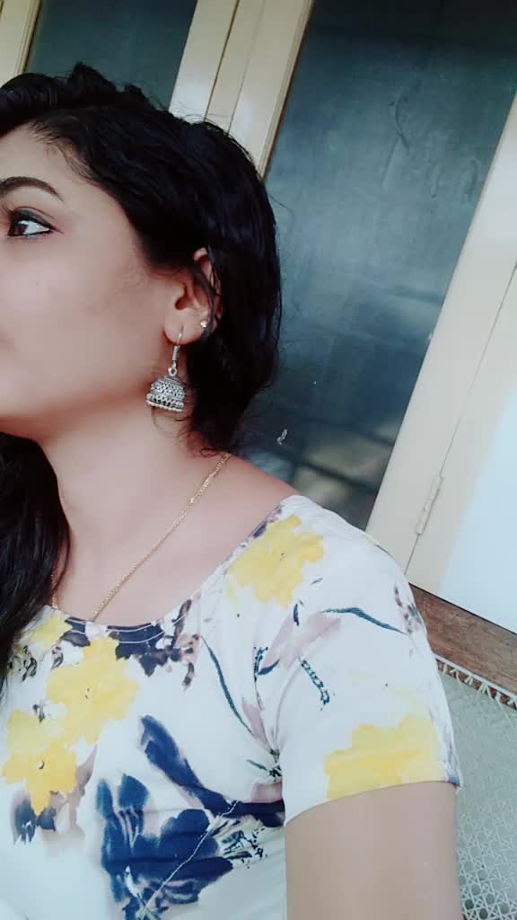 @charuu_zzzzz