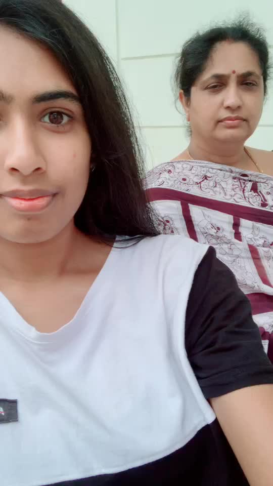 @Keerthi Katragadda🥀