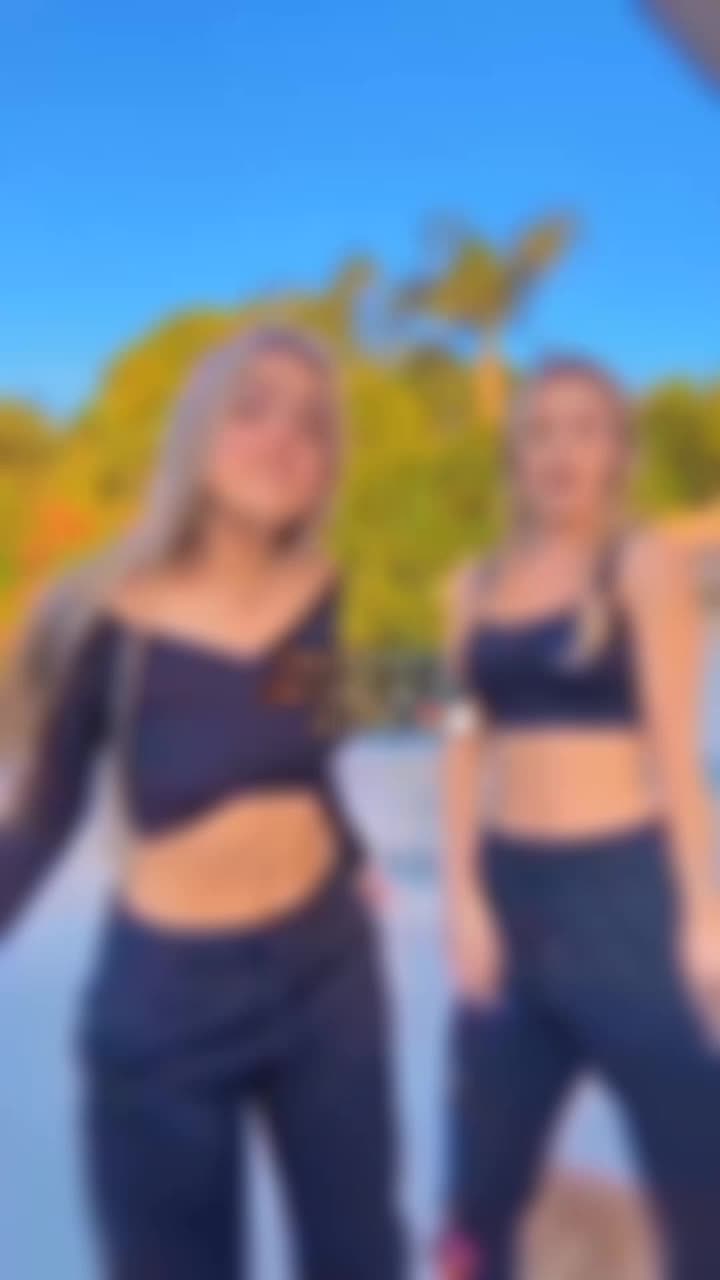 @🍑 | 𝗯𝗲𝗹𝗹𝗲
