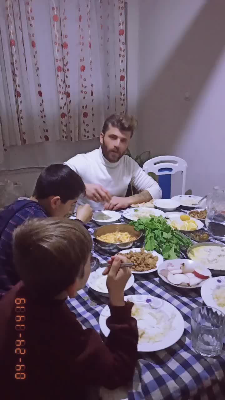 @user52375495211
