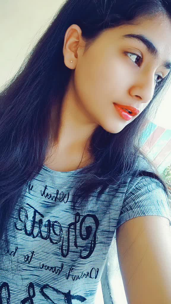 @sunidhi Chauhan