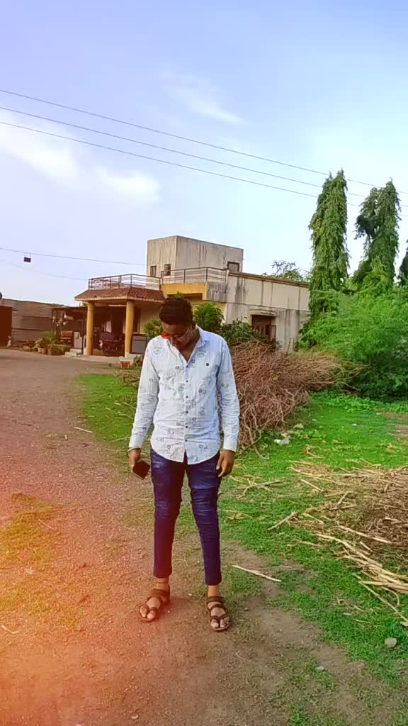 @⚡⚡Aaryan.ly⚡⚡