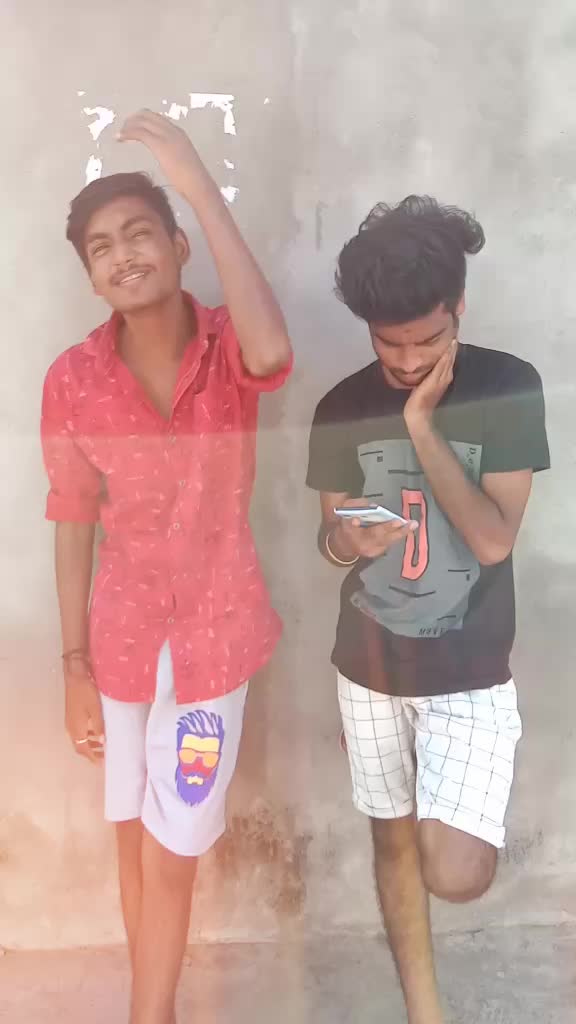 @Vinnu_d_roxtar 👑