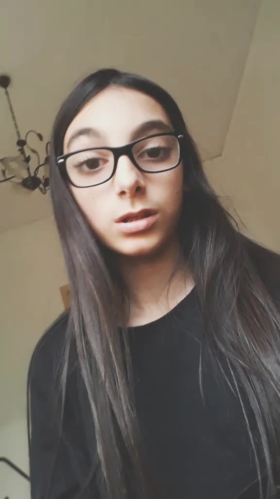 @Luna.๐น