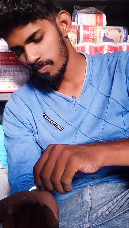 @Vamsi R&oslash;&ccedil;kz