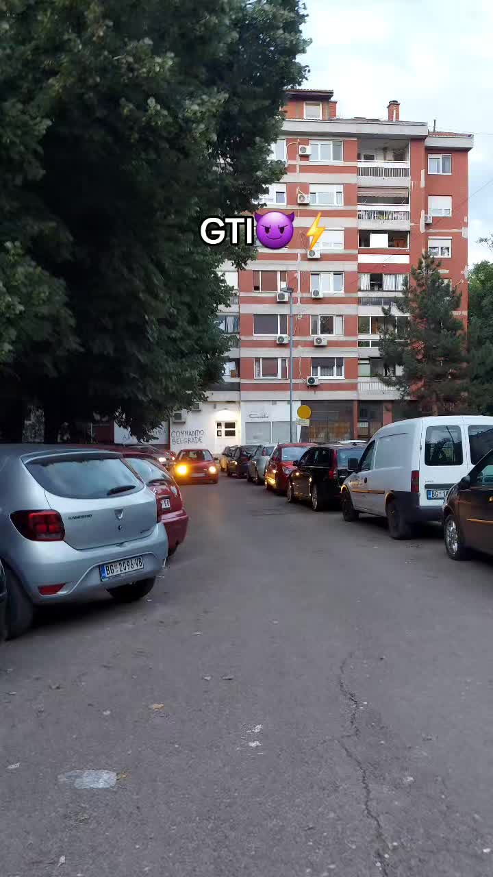@ZOXY