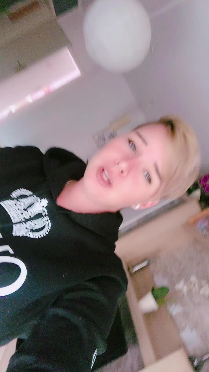 @Alexx