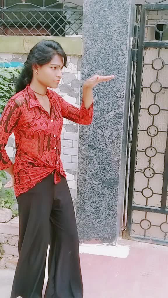 @user1930466192890