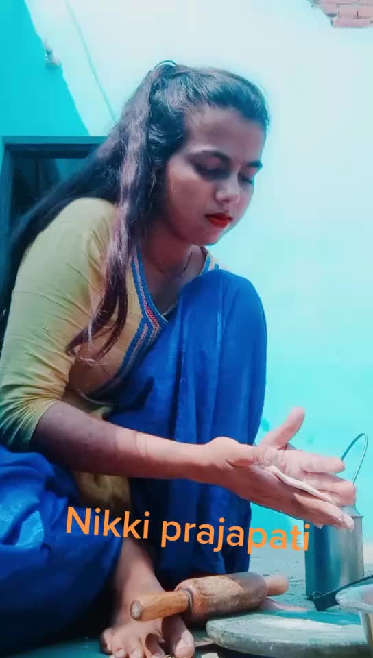 @nikkiprajapati😘😘