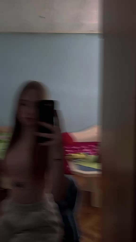 @comi𖣂