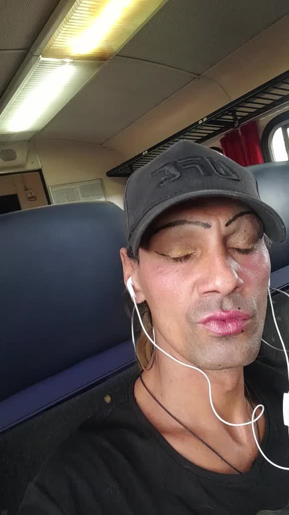 @Mariana ๐ค๐ค๐ค๐ค๐ค๐ค